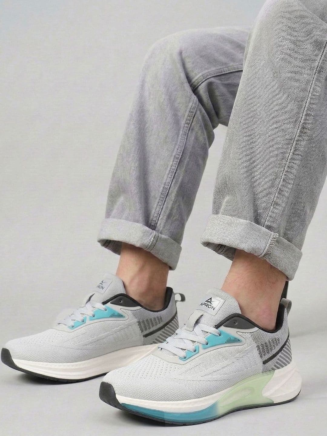 APRON Men Textile Running Non-Marking Shoes - view 1