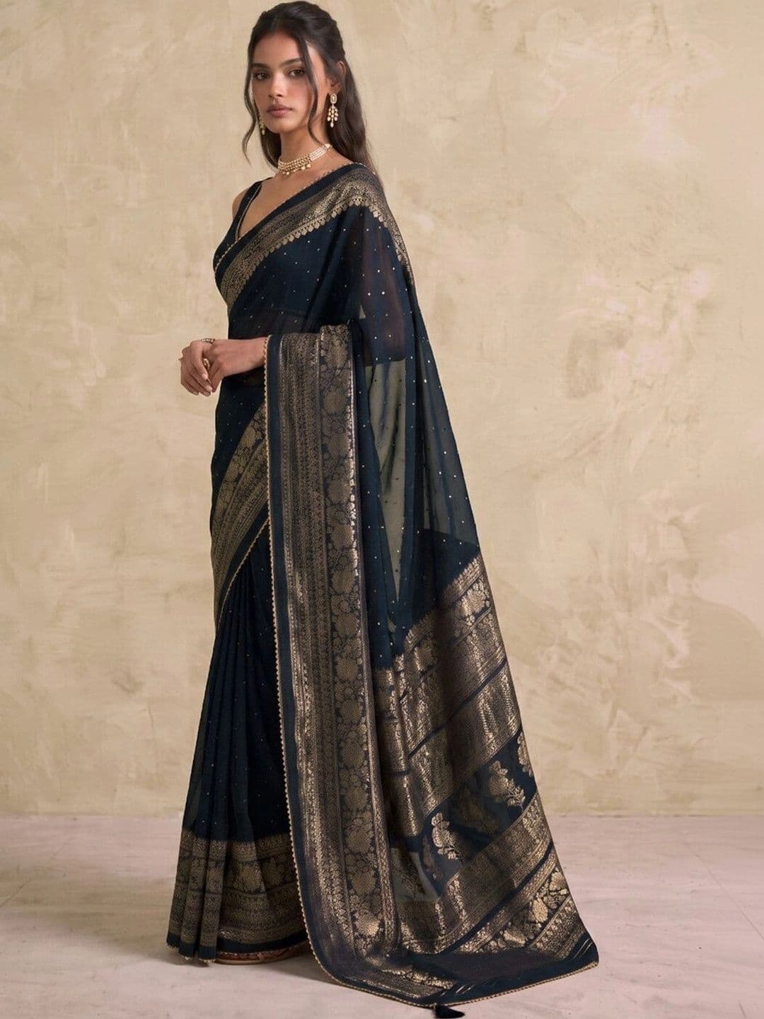 SAARA Woven Design Zari Pure Georgette Saree thumbnail 2