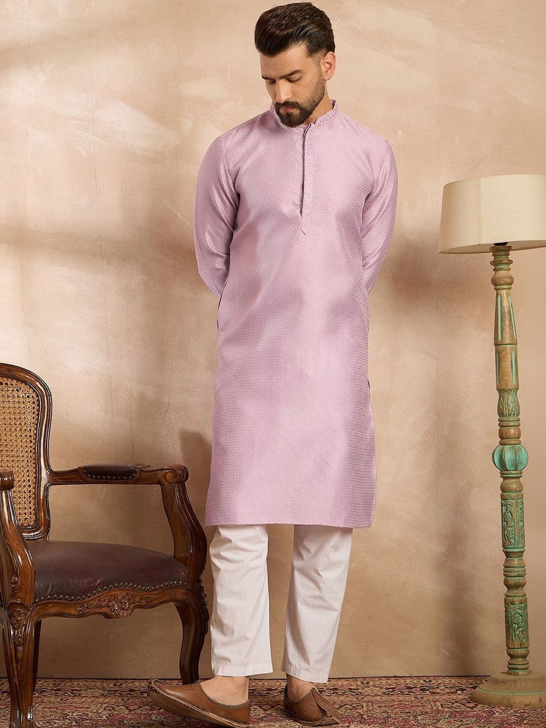 Ethnic Bay Men Embroidered Kurta thumbnail 4