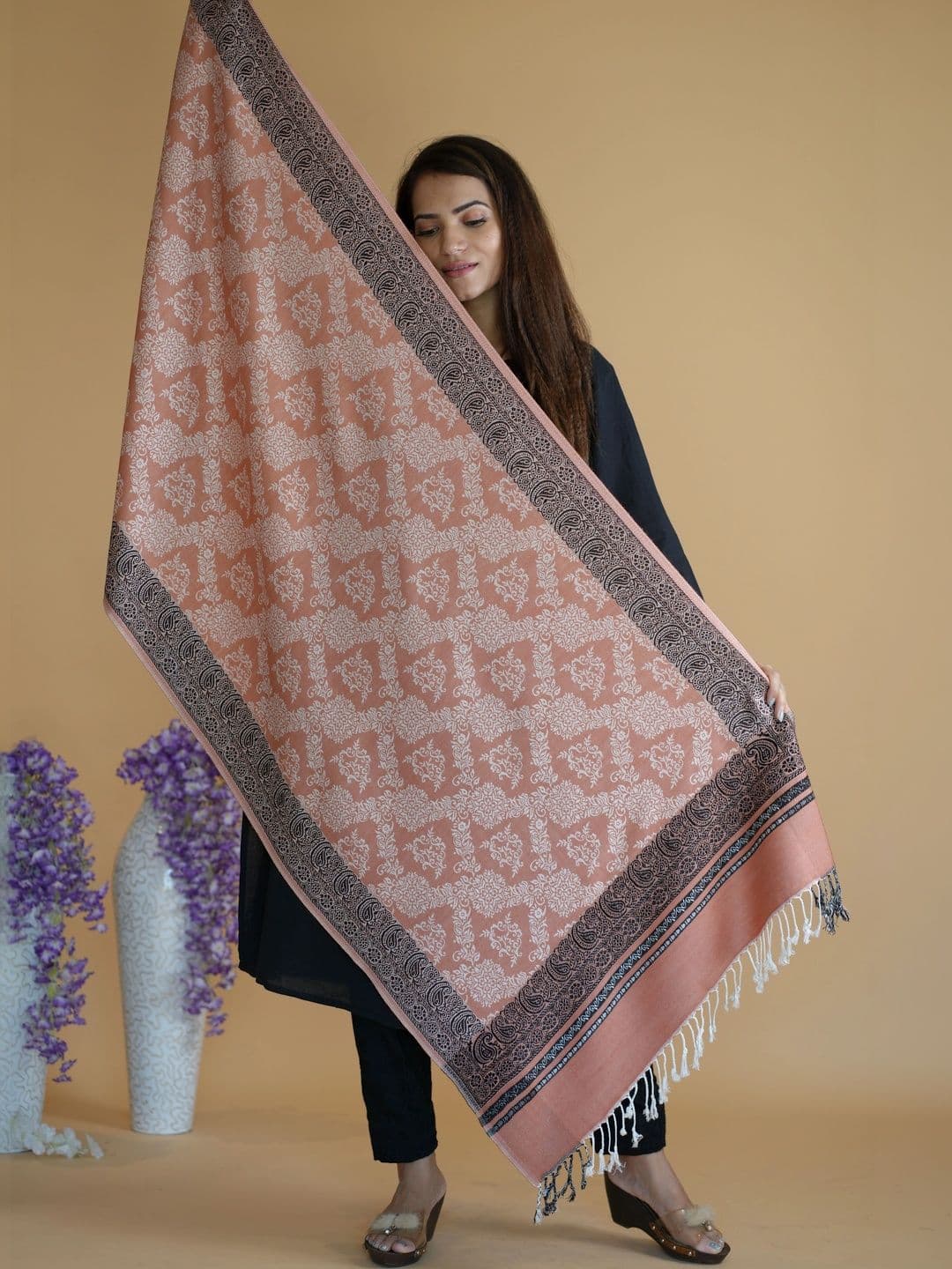 SHIFNEEN Women Ethnic Motifs Printed Acrylic Shawl thumbnail 4