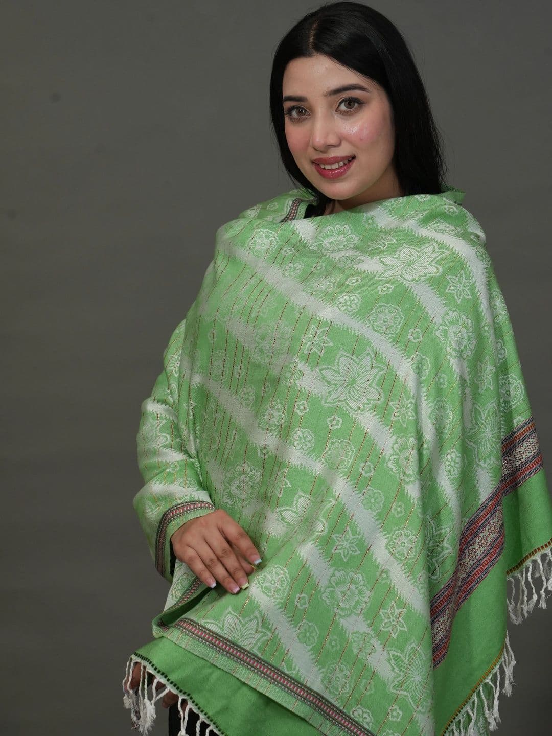 SHIFNEEN Women Floral Printed Acrylic Shawl thumbnail 3