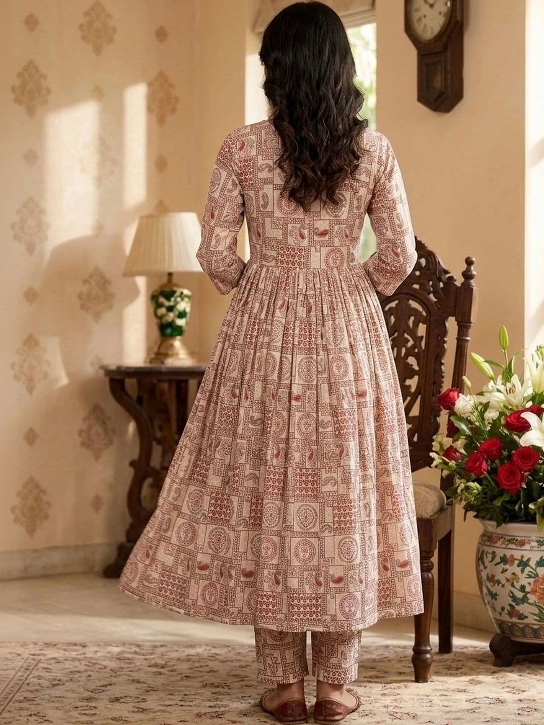Khasmuda Attire Women Ethnic Motifs Printed Empire Pure Cotton Kurta with Trousers thumbnail 5