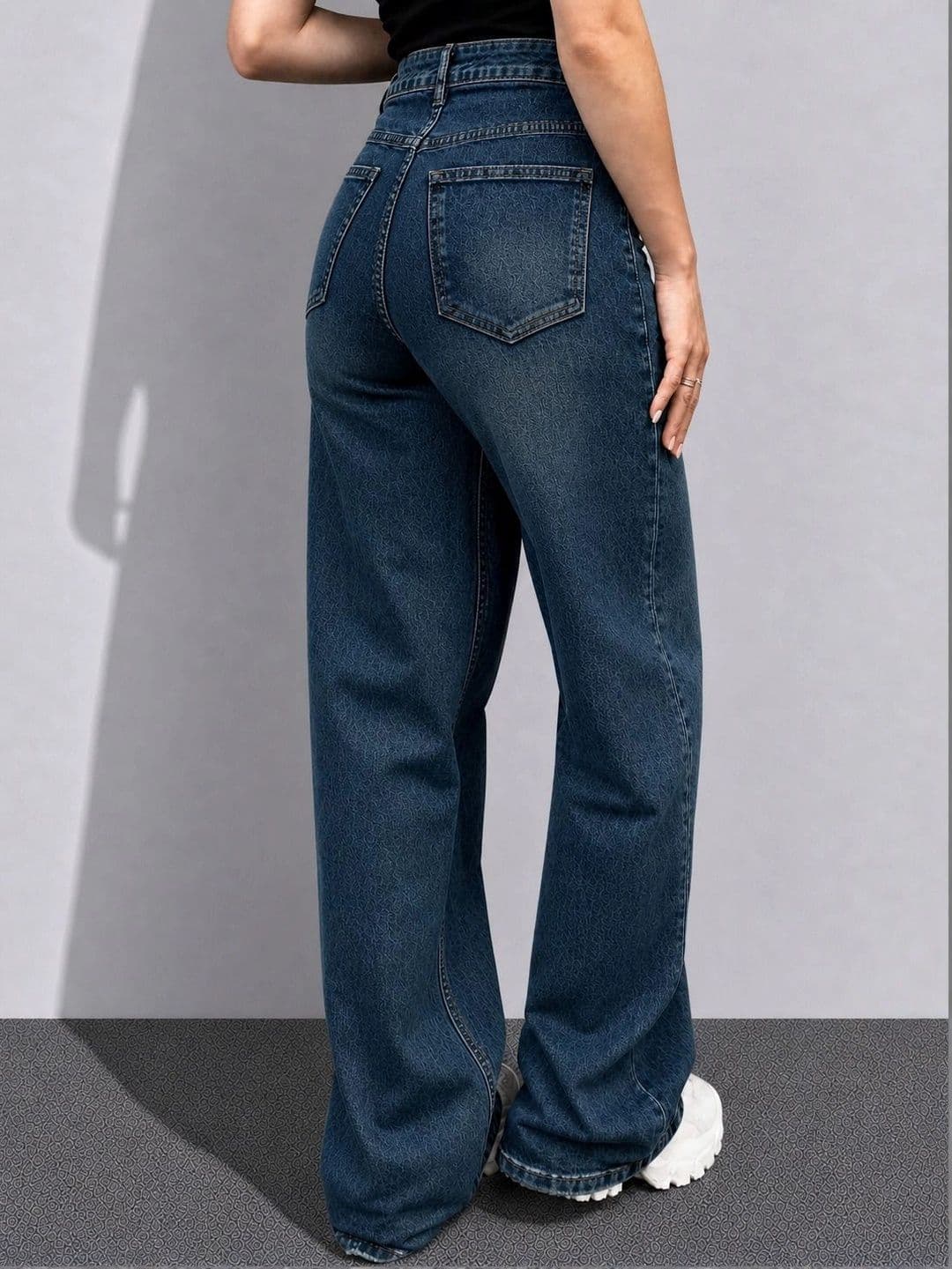 The Roadster Lifestyle Co. Women Pure Cotton Clean Look Straight Fit Jeans thumbnail 2