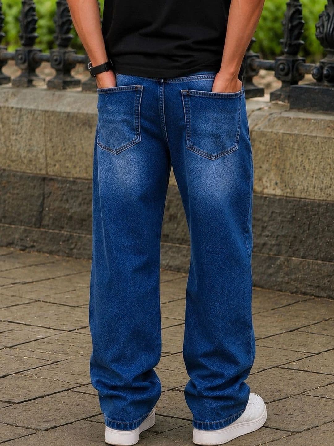 MQ Denim Men Straight Fit Mid-Rise Light Fade Jeans thumbnail 4