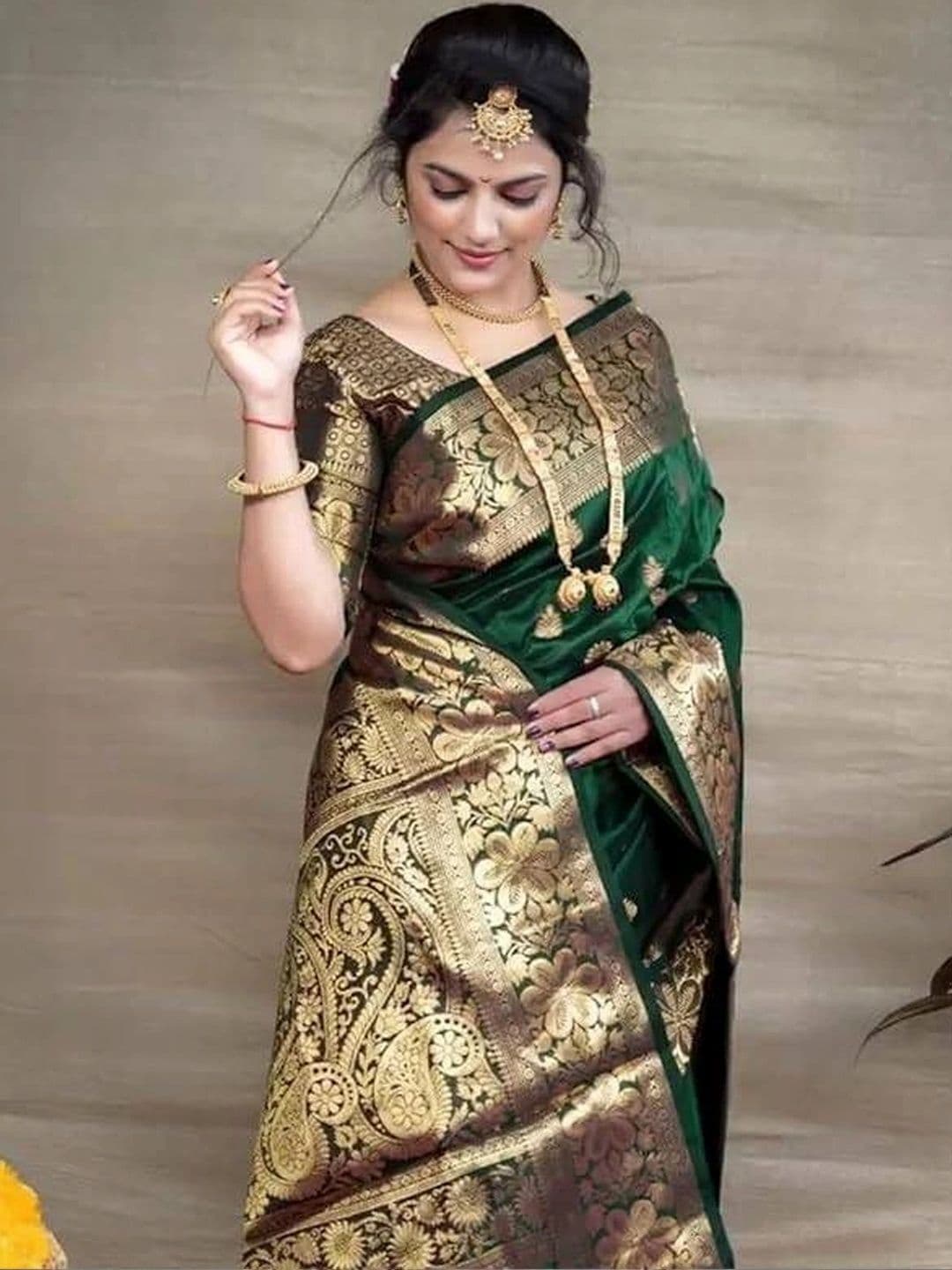 ADIANADI Woven Design Zari Silk Cotton Banarasi Saree thumbnail 2