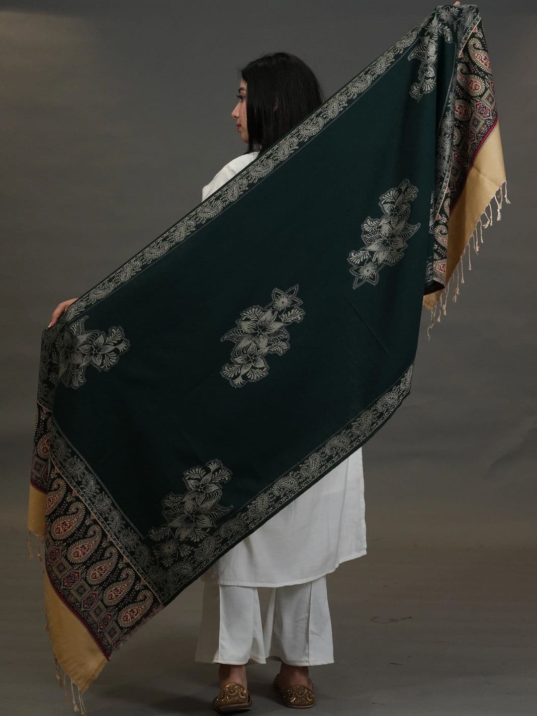 SHIFNEEN Women Floral Embroidered Acrylic Shawl thumbnail 3