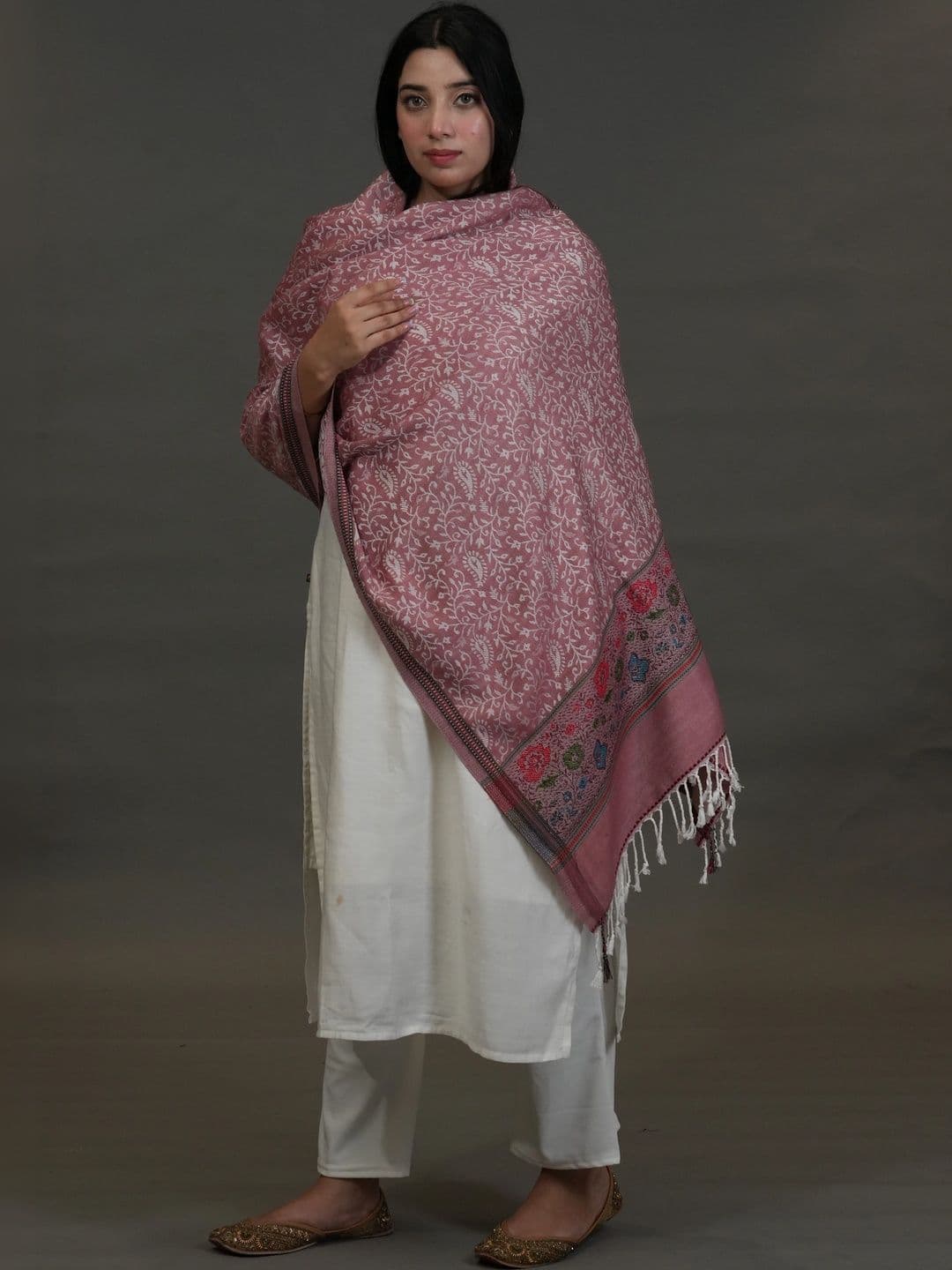 SHIFNEEN Women Botanical Printed Acrylic Shawl thumbnail 2