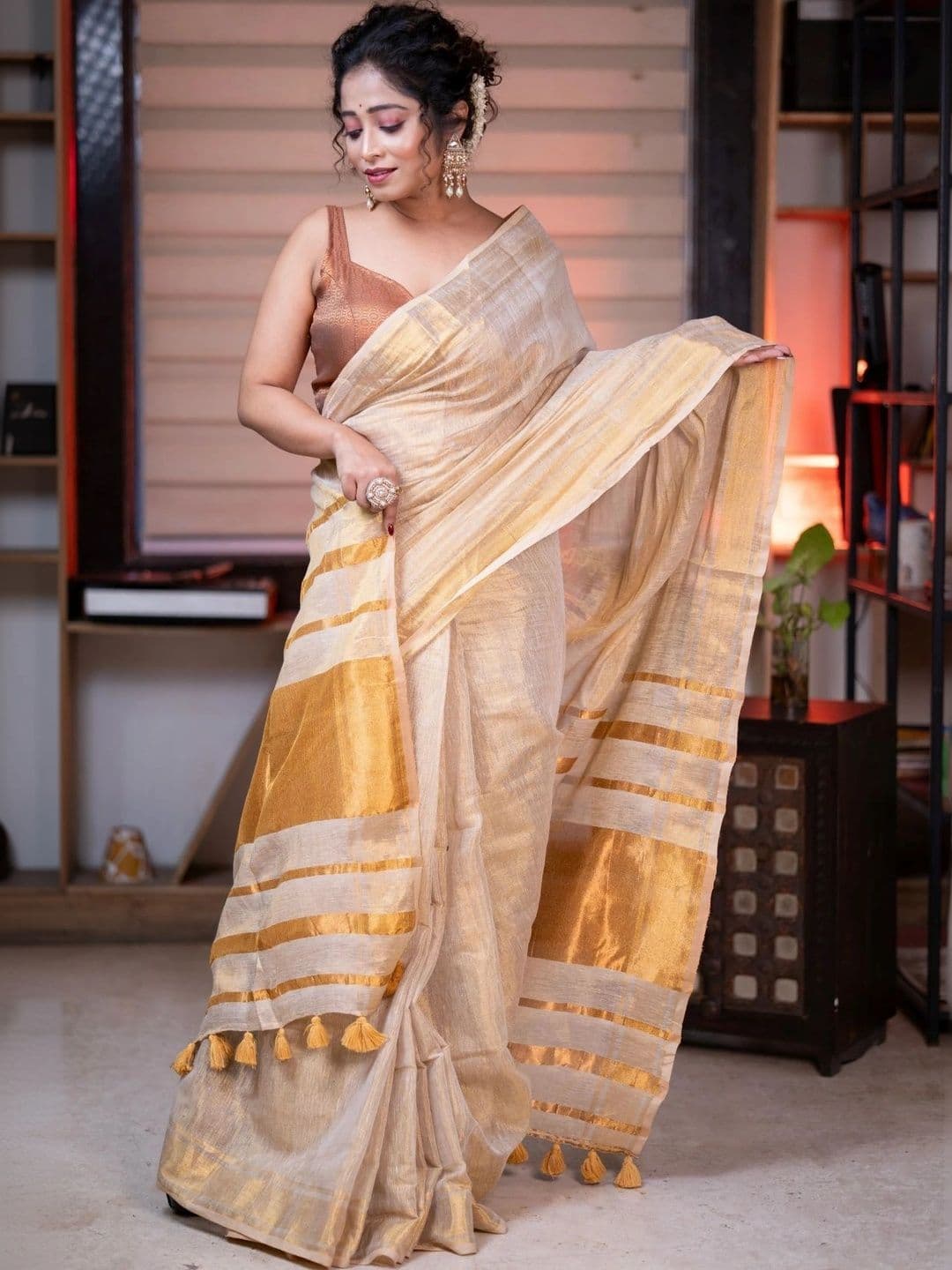 srinjan fashion Striped Zari Tissue Tussar Saree thumbnail 3