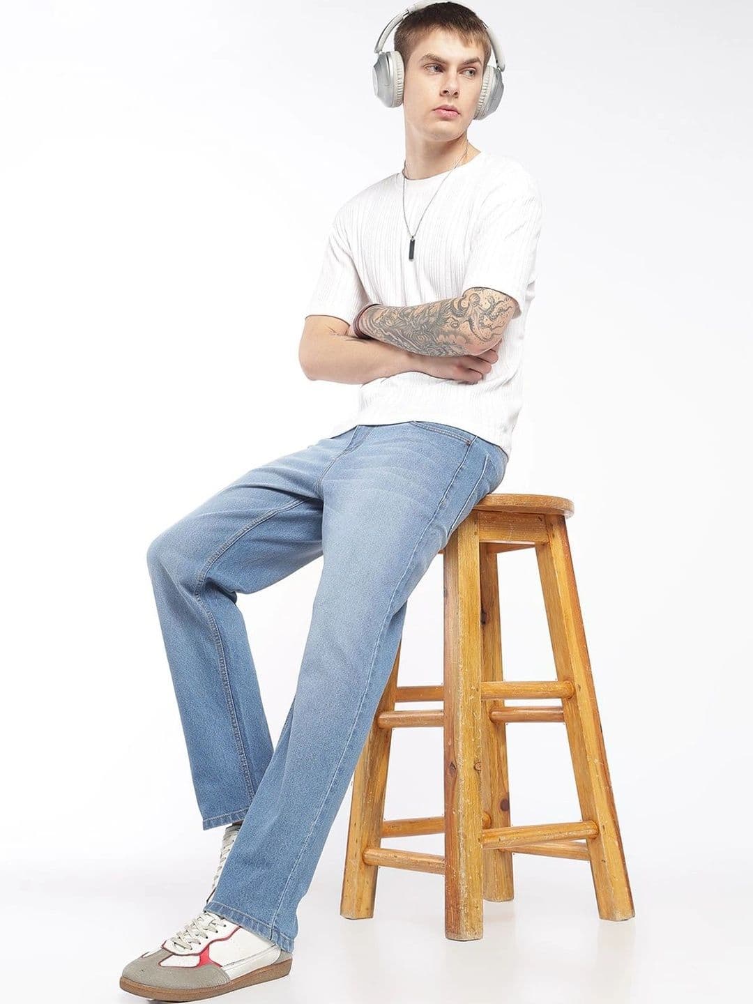 zayla Men Jean Regular Fit Mid-Rise Light Fade Stretchable Jeans thumbnail 3