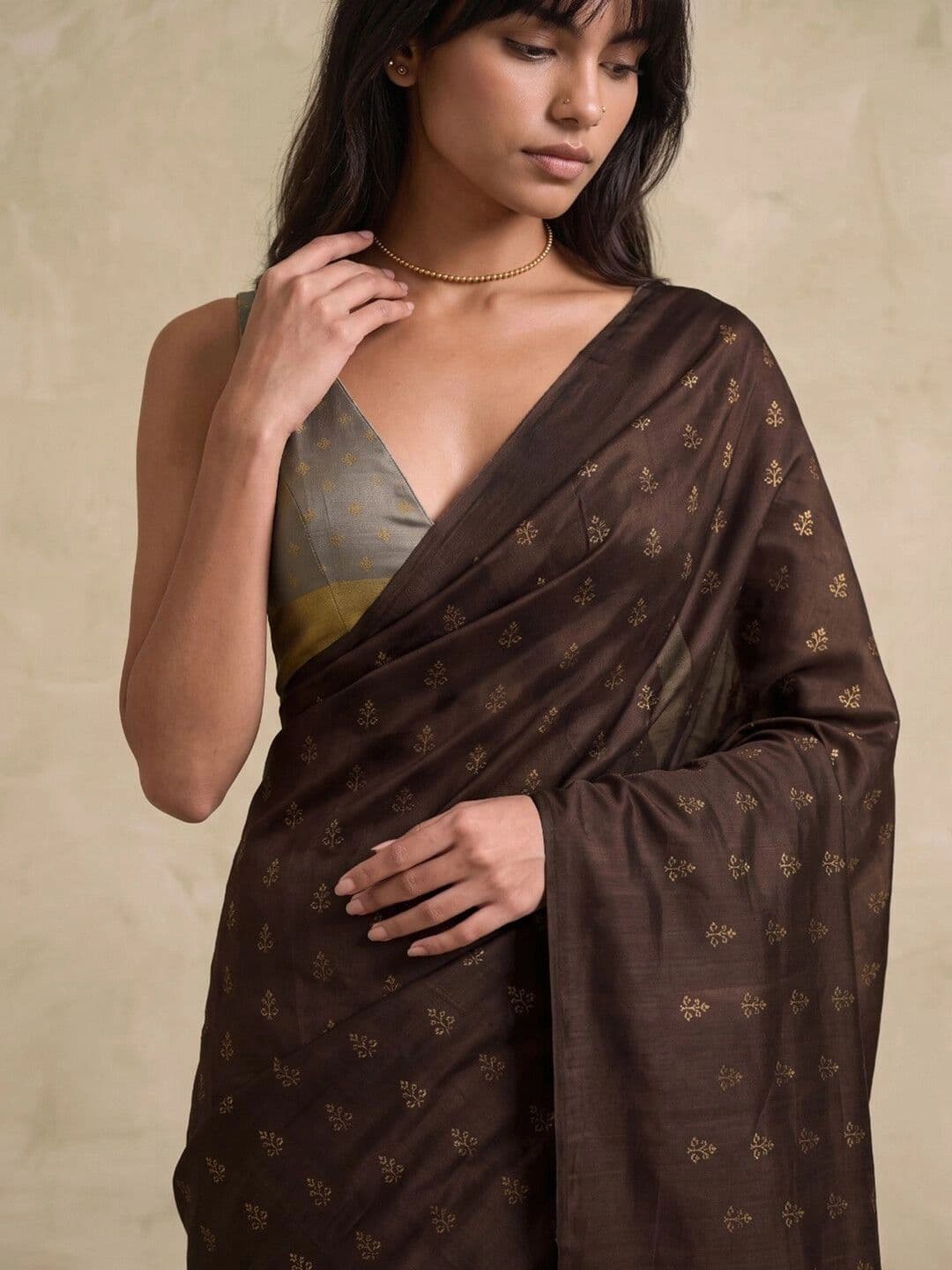 SAARA Zari Silk Blend Saree thumbnail 4