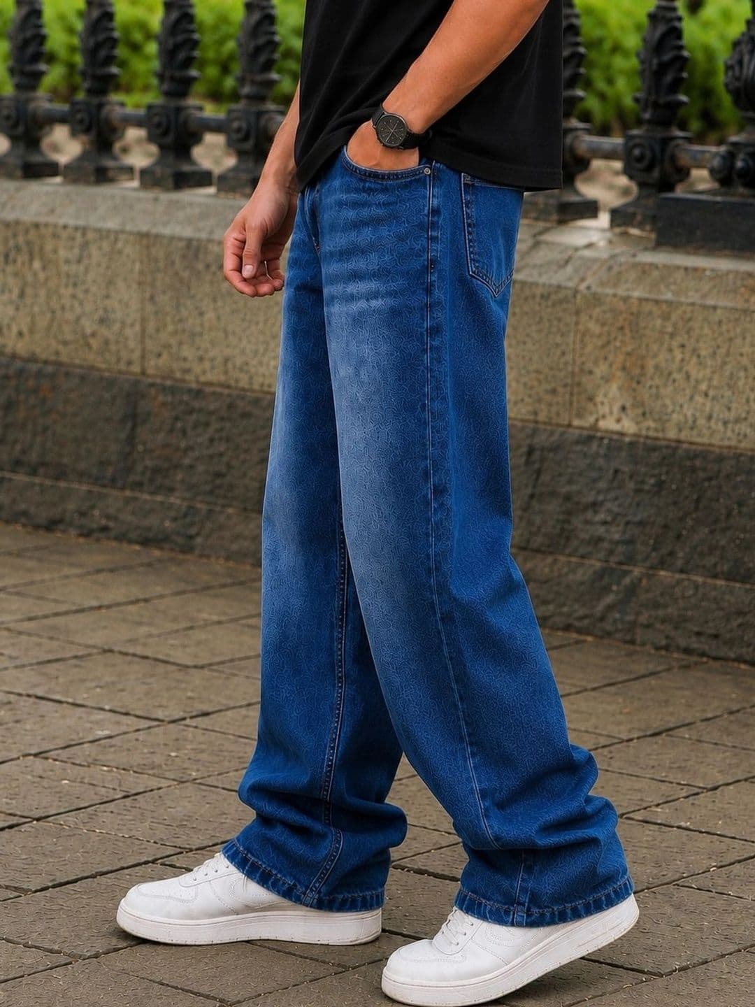 MQ Denim Men Straight Fit Mid-Rise Light Fade Jeans thumbnail 5