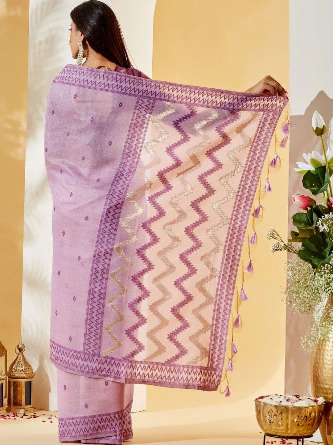 kasee Woven Design Silk Blend Designer Saree thumbnail 6