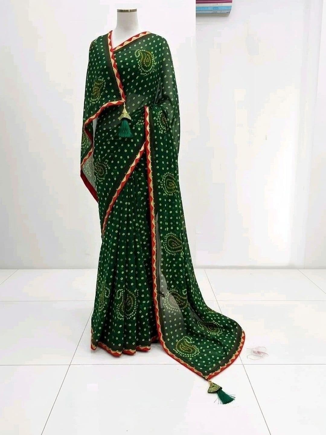 RENBRIZA Bandhani Poly Georgette Bandhani Saree thumbnail 2