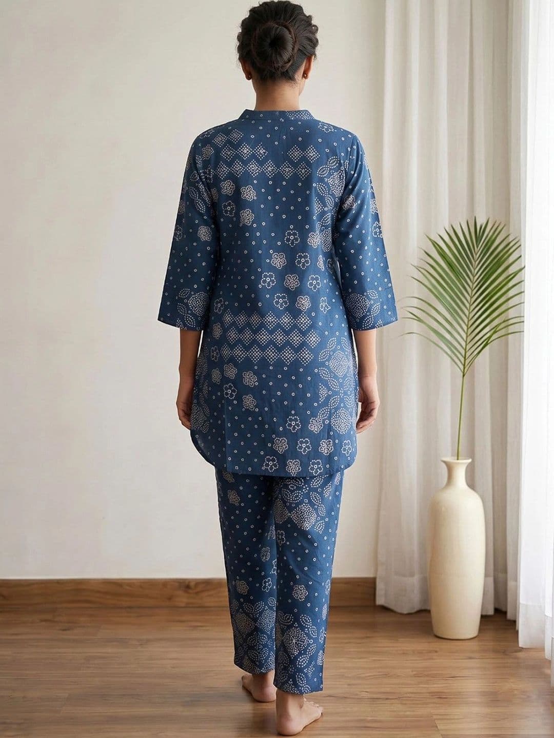Meena Bazaar Women Ethnic Motifs Printed Regular Kurta with Trousers thumbnail 3