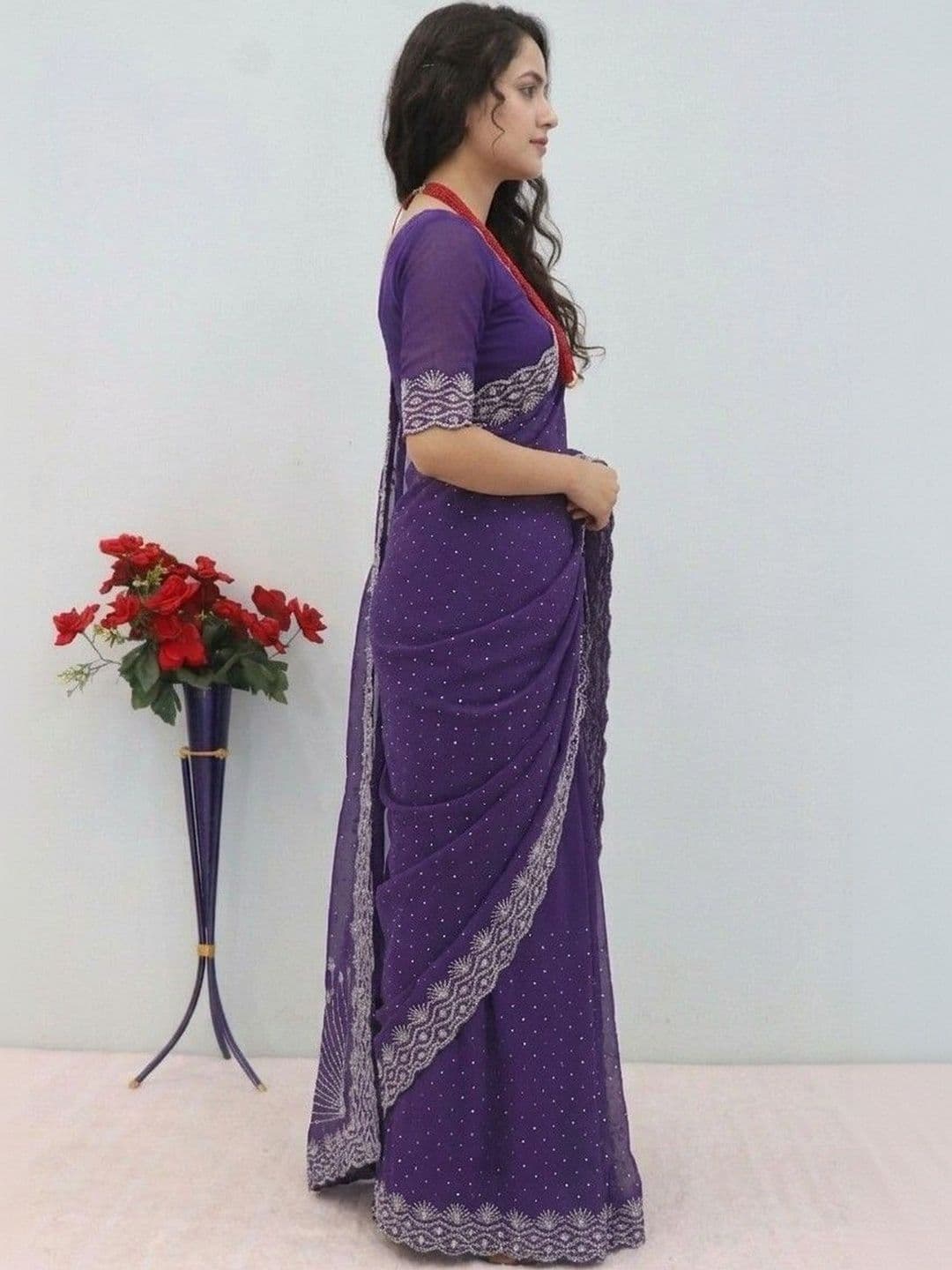 SmileyFashion Embellished Pure Georgette Designer Saree thumbnail 5