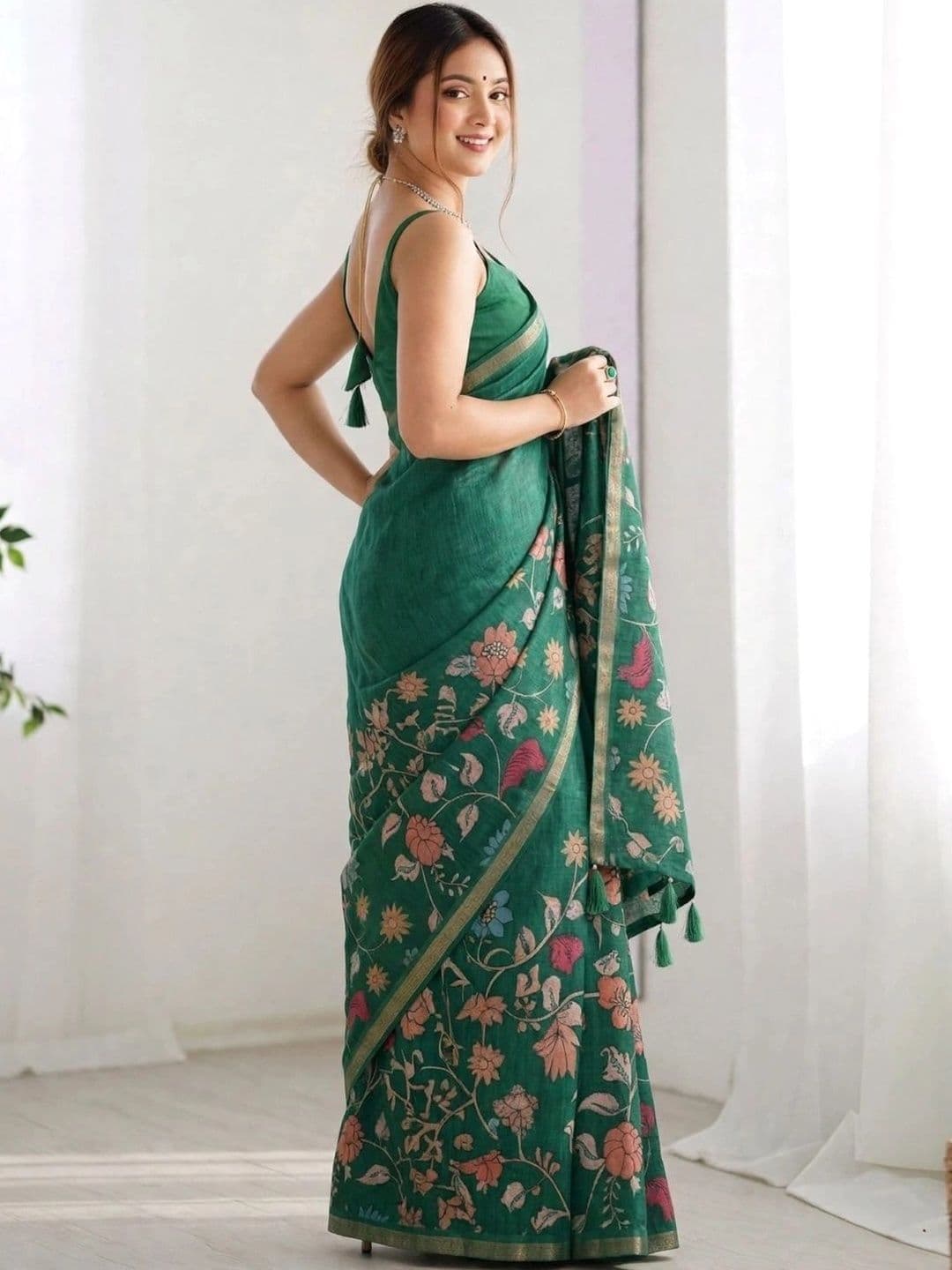 SAMANTHA Floral Zari Linen Blend Fusion Khadi Saree thumbnail 6