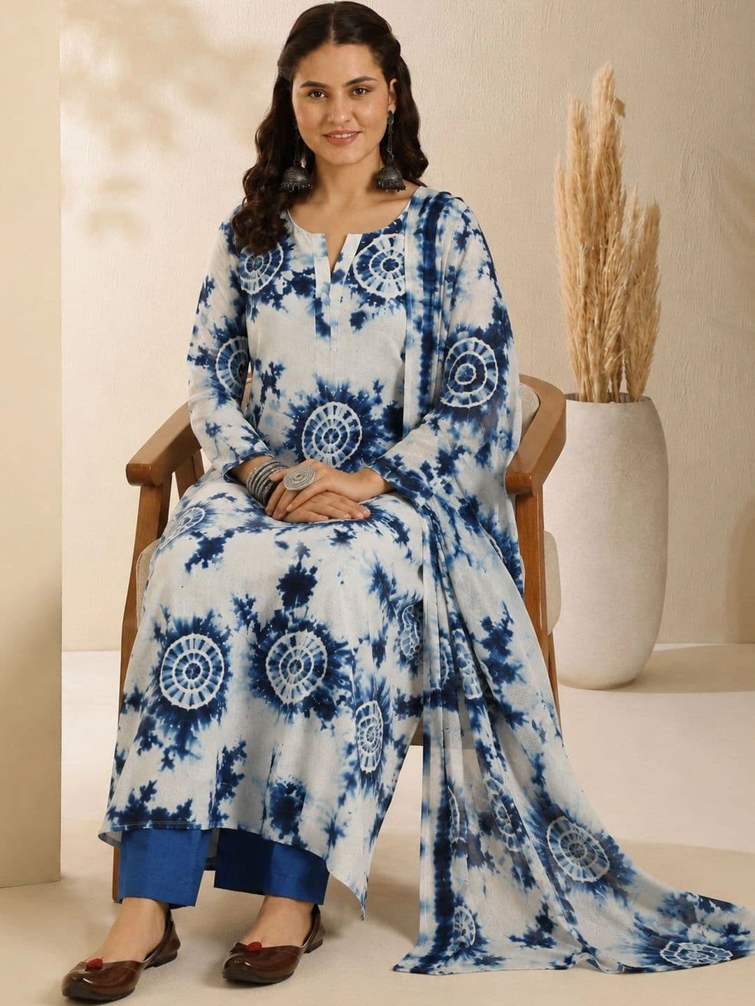 Sangria Women Dyed Regular Kurta with Trousers & With Dupatta thumbnail 5