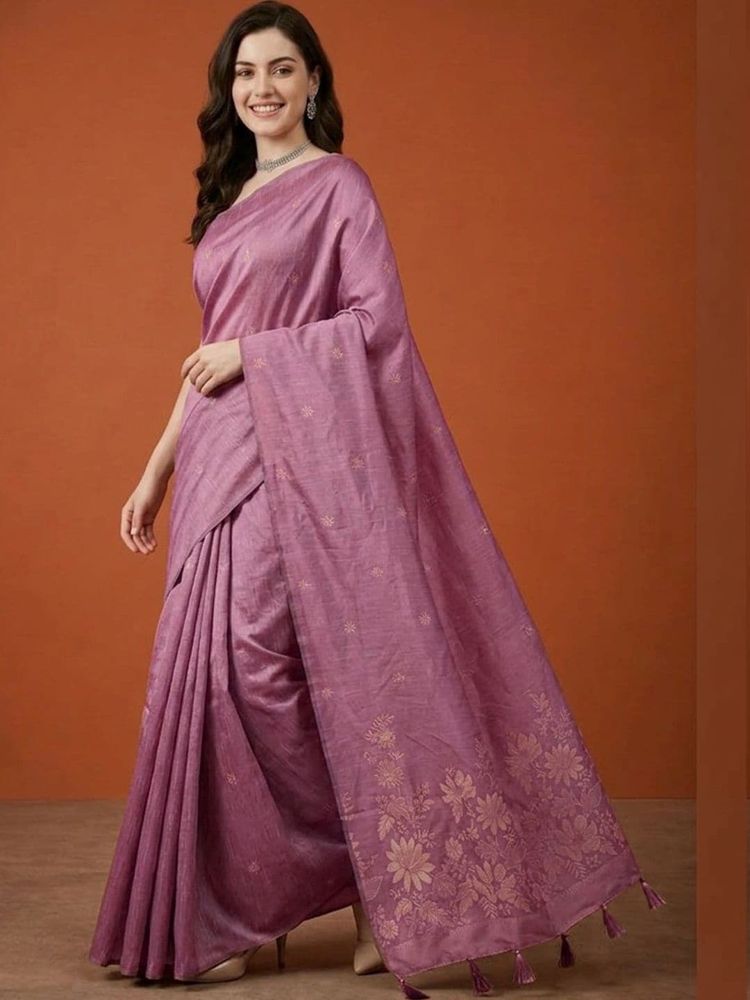Suha Embroidered Silk Cotton Saree thumbnail 6