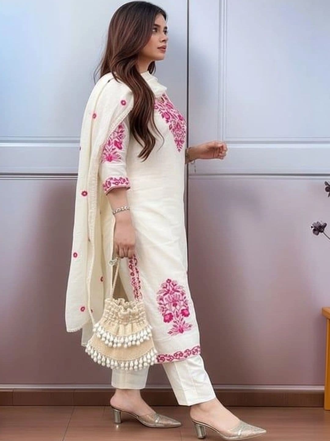 UDBHAV EXPORT Women Ethnic Motifs Embroidered Thread Work Kurta & Trousers & Dupatta thumbnail 5