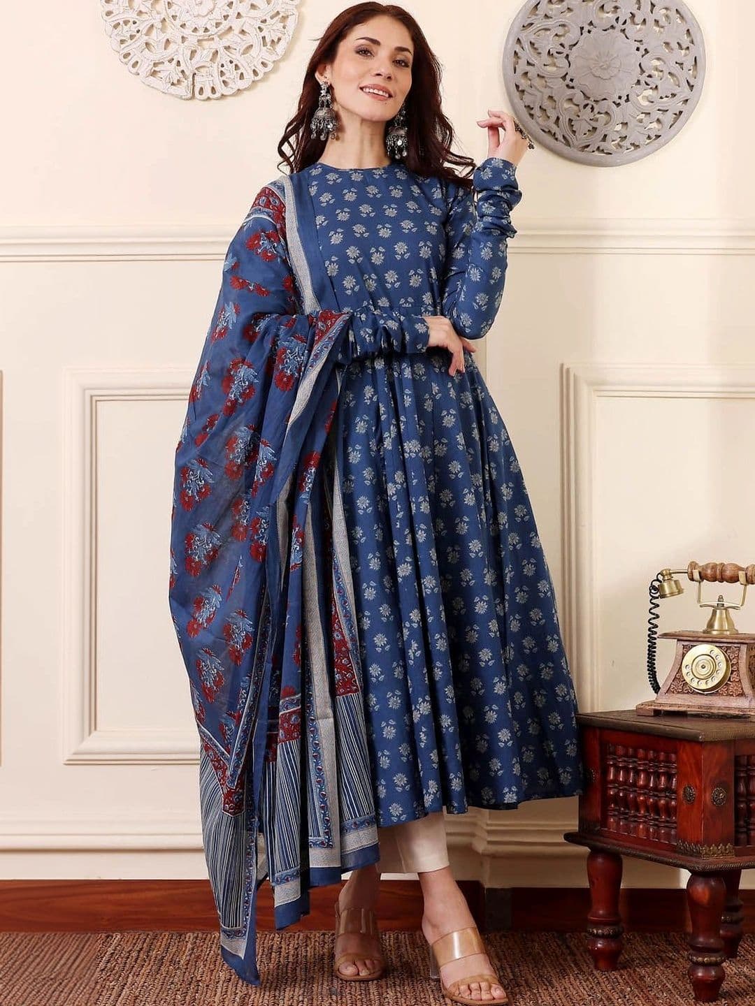 Mogra Designs Women Ethnic Motifs Printed Regular Kurta with Trousers & With Dupatta thumbnail 3