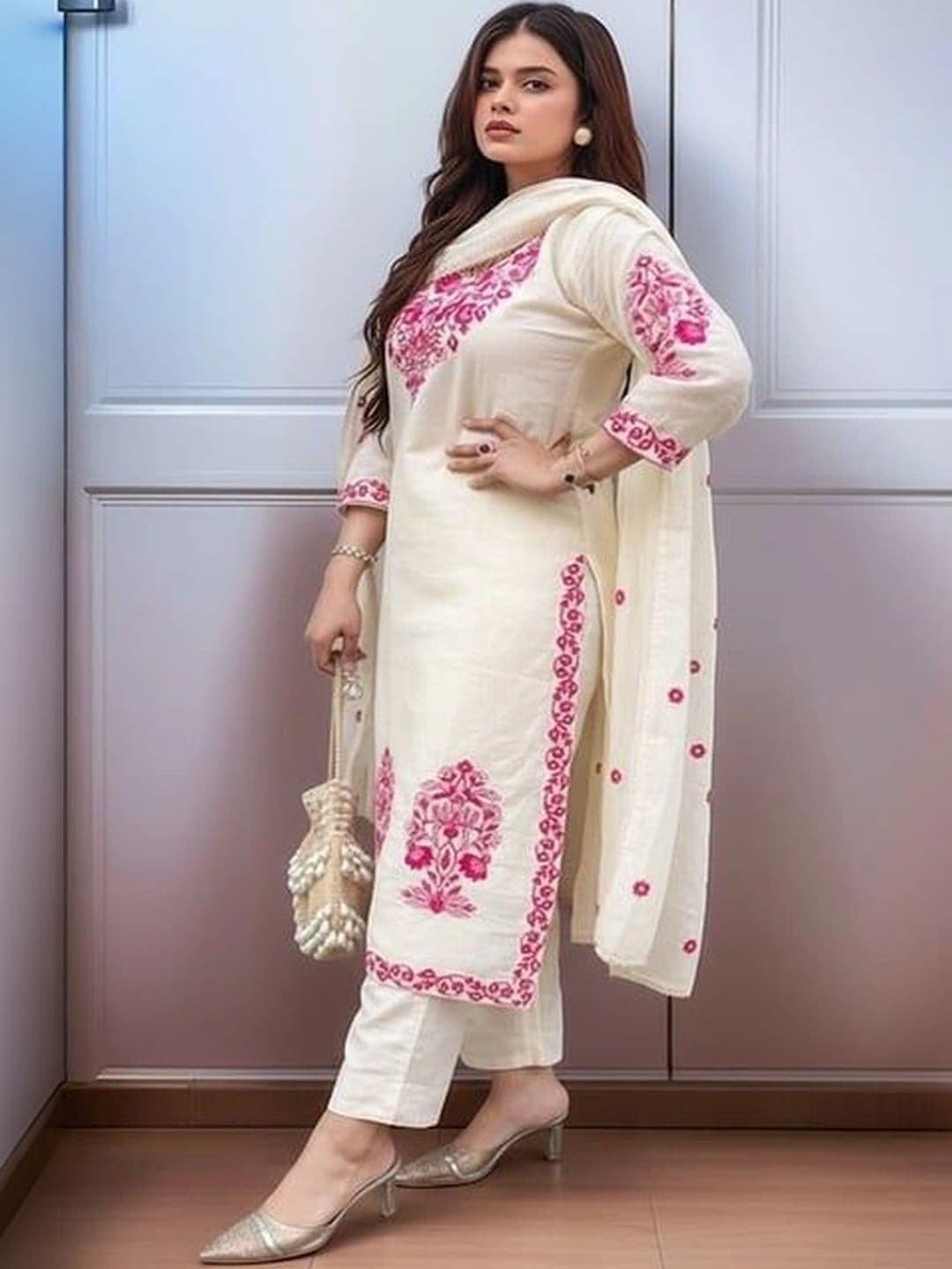 UDBHAV EXPORT Women Ethnic Motifs Embroidered Thread Work Kurta & Trousers & Dupatta thumbnail 3
