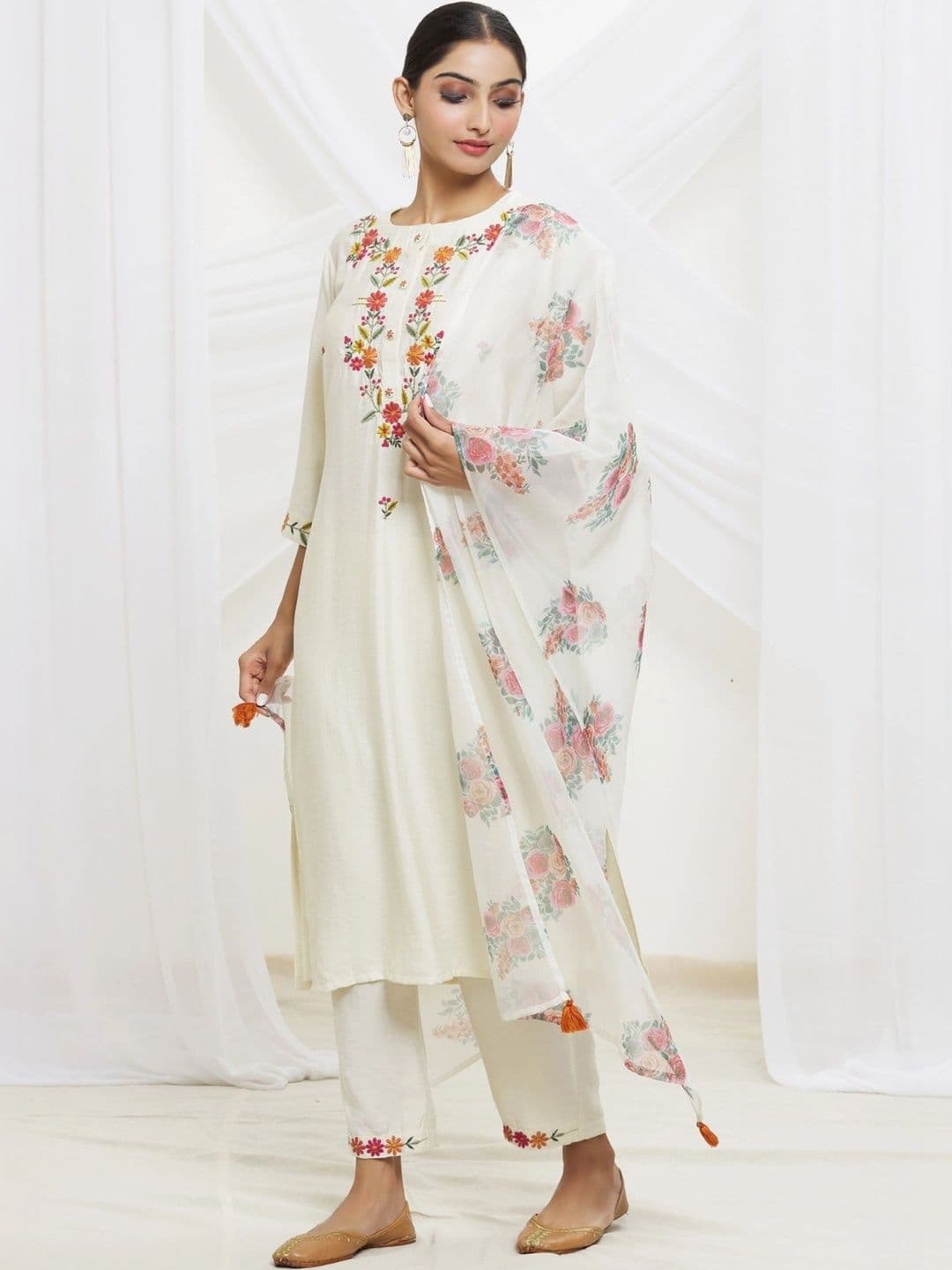 Anouk Women Floral Embroidered Regular Thread Work Kurta with Trousers & With Dupatta - view 1