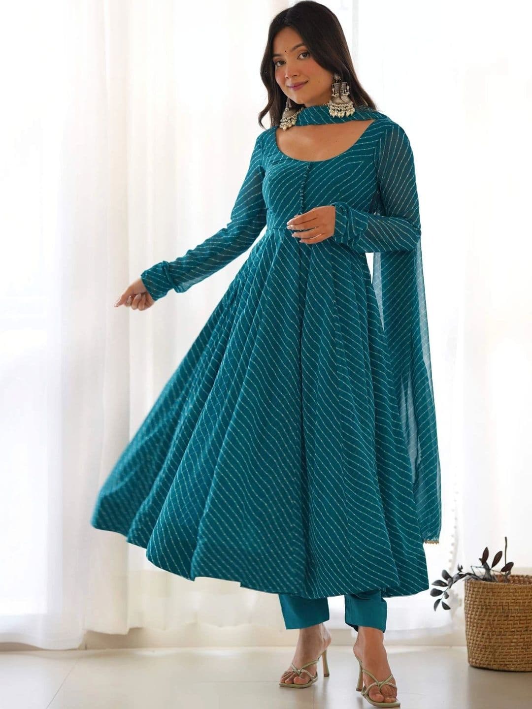 PALMIRA Women Leheriya Printed Regular Kurta with Trousers & With Dupatta thumbnail 5