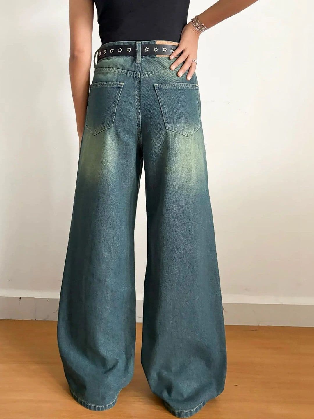 CORSICA Women High-Rise Light Fade Jeans thumbnail 4