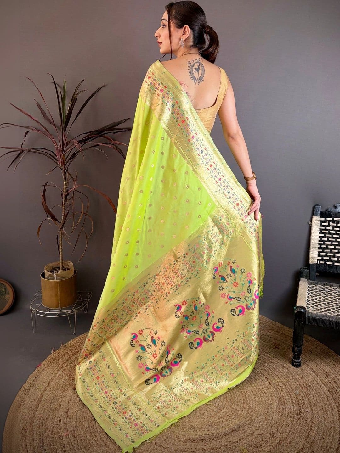 Royal Rajgharana Saree Women Design Zari Art Silk Handloom Paithani Sarees thumbnail 2