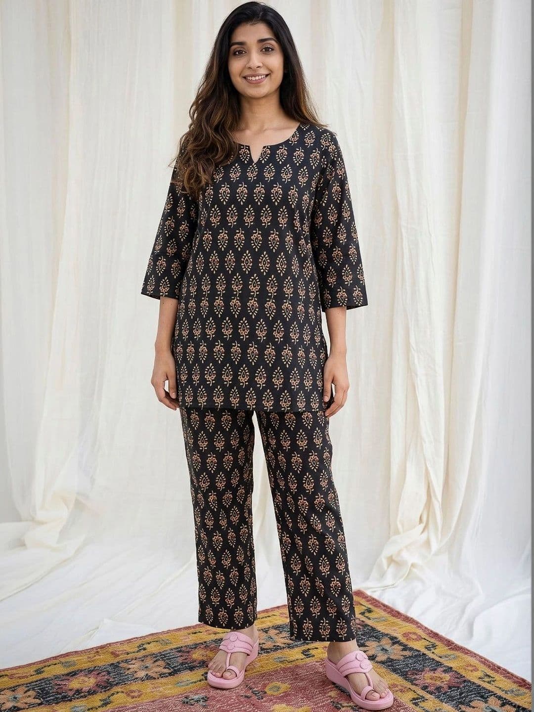 Meena Bazaar Women Ethnic Motifs Printed Regular Kurta with Trousers - view 1