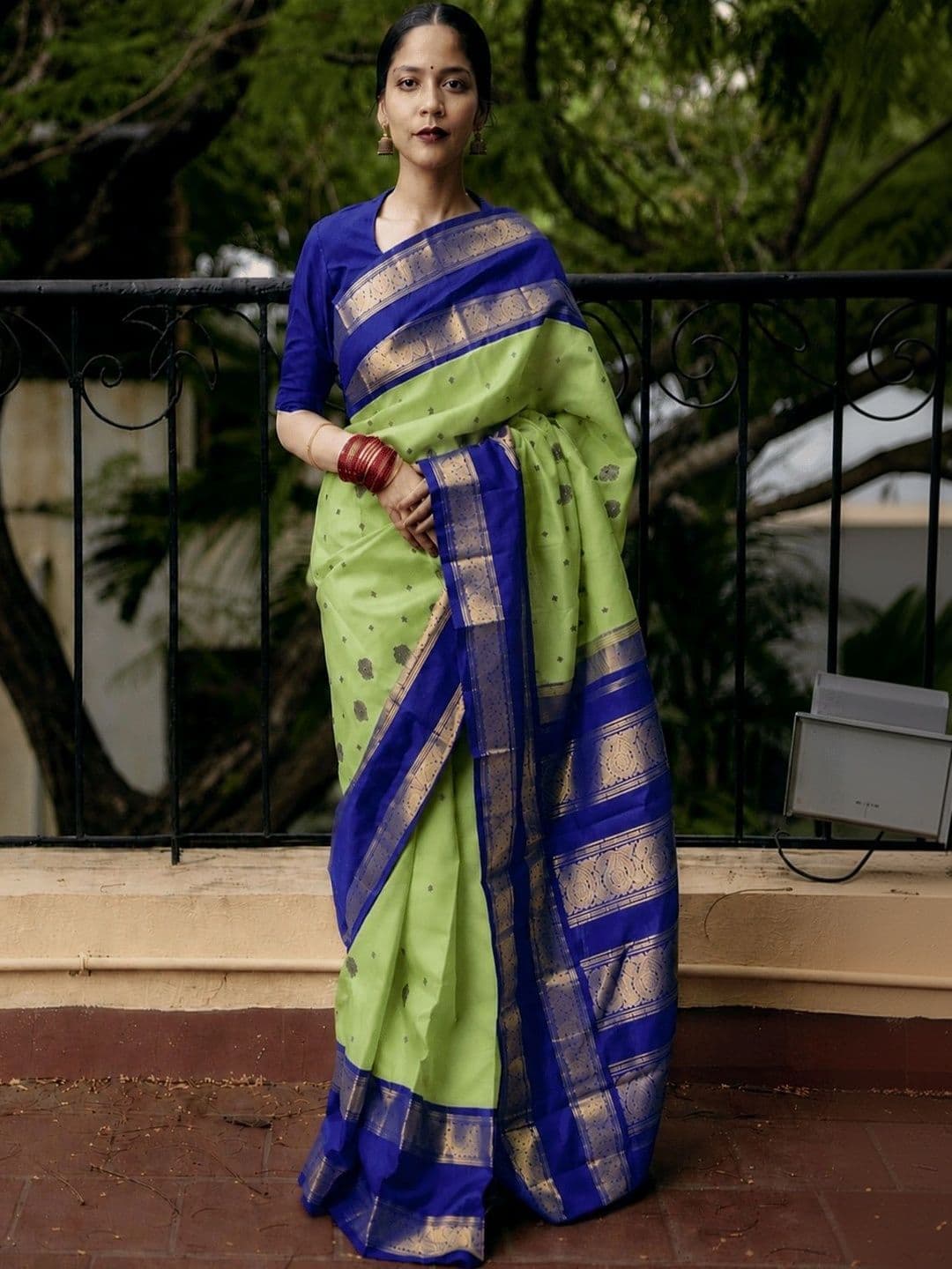 KALINI Woven Design Zari Silk Blend Heavy Work Kanjeevaram Saree - view 1