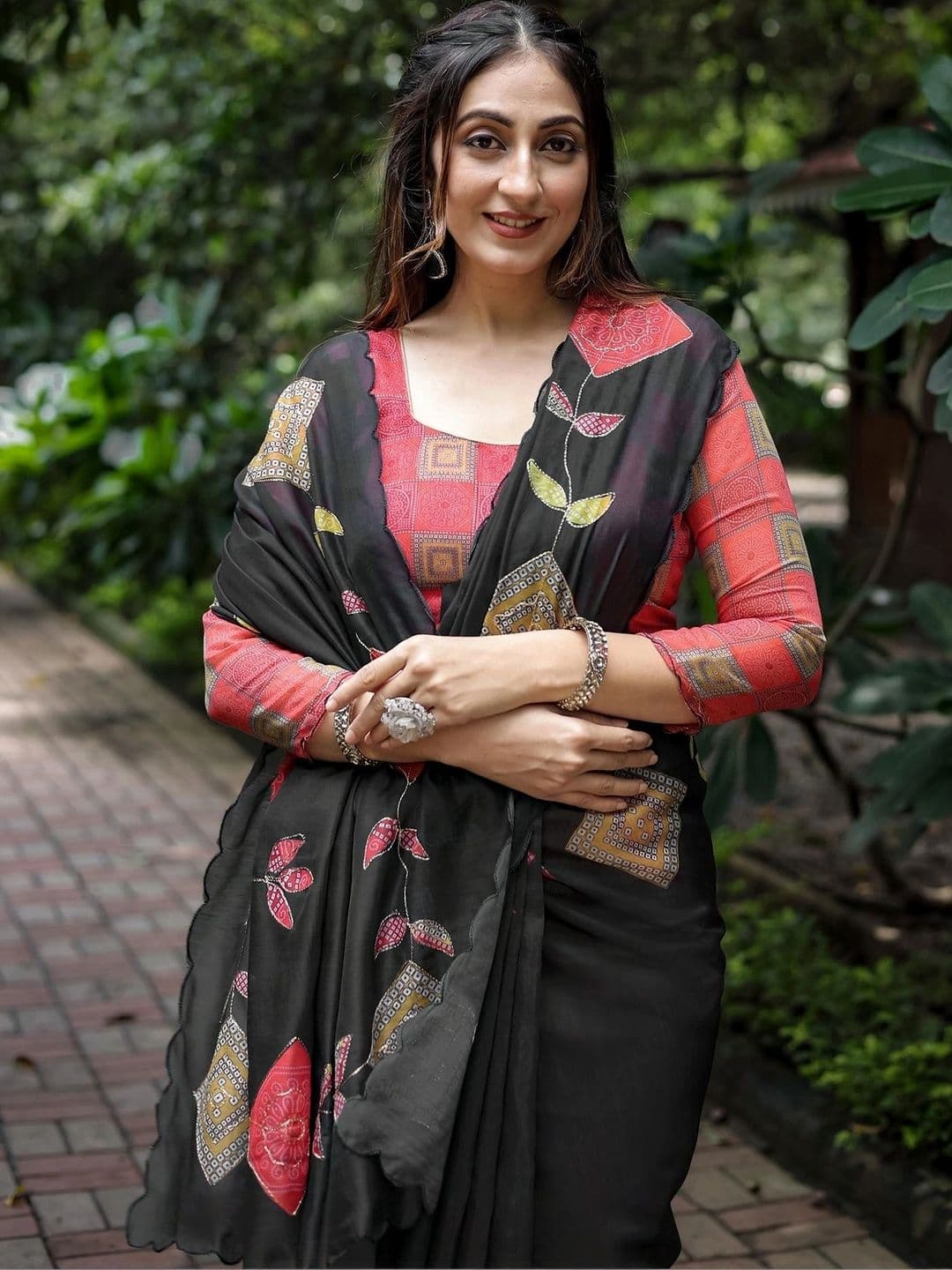KALINI Silk Blend Kanjeevaram Saree thumbnail 4