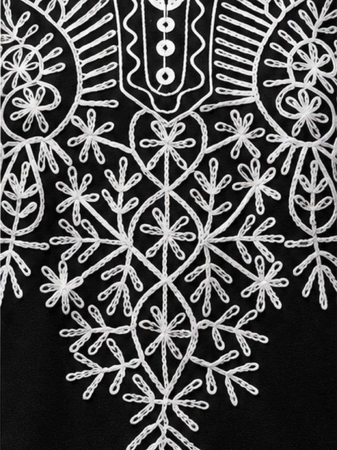 AFFLEON Women Embroidered Thread Work Woollen Kurta thumbnail 3