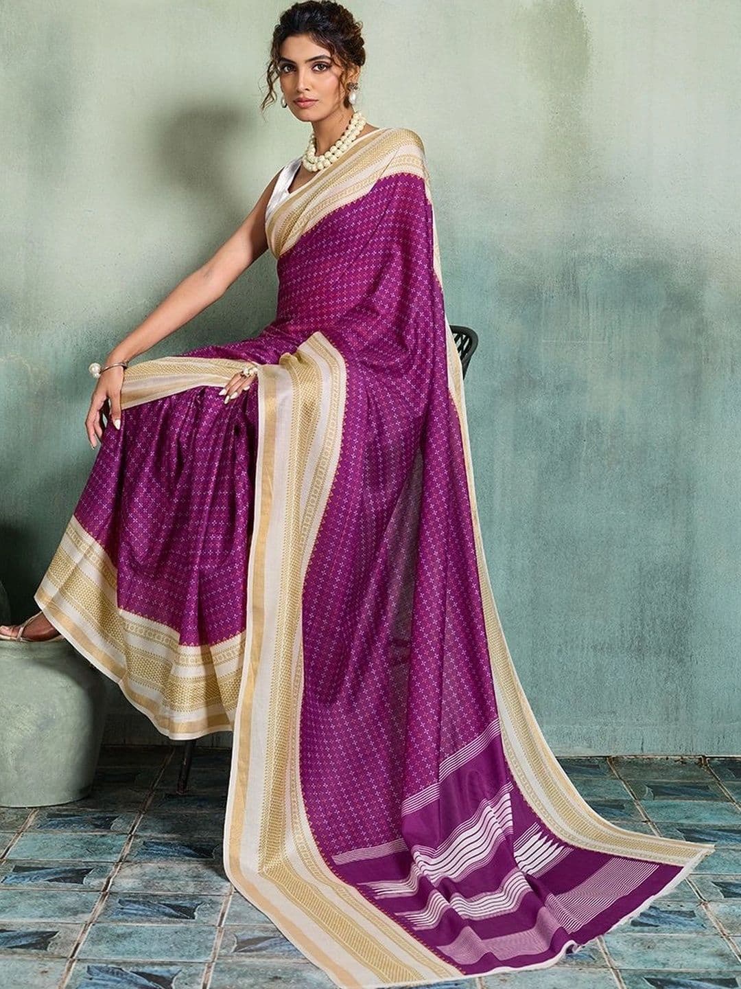 Nayanthara Trends Zari Designer Saree thumbnail 4