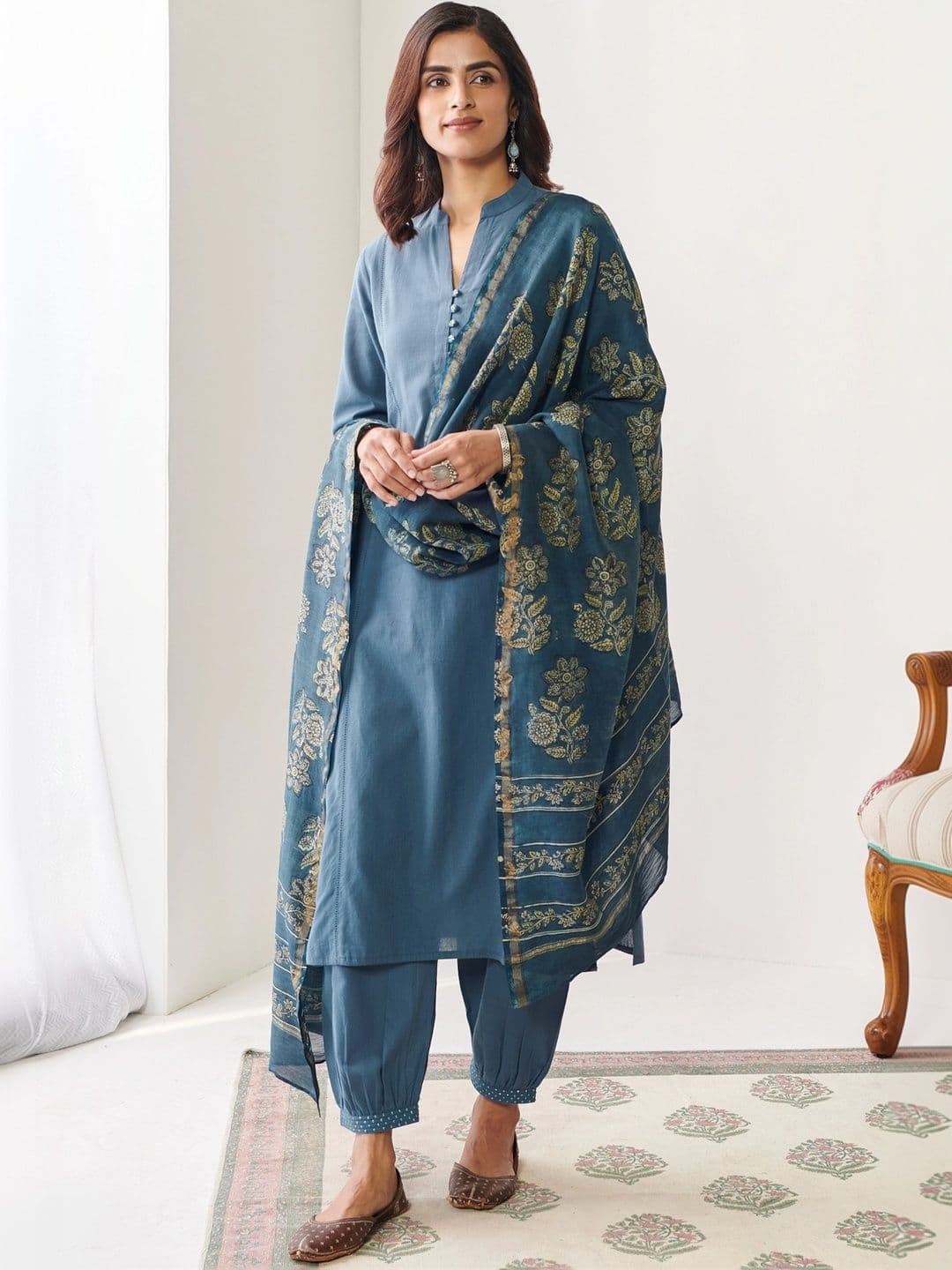Anouk Women Ethnic Motifs Regular Beads and Stones Kurta with Trousers & With Dupatta - view 1