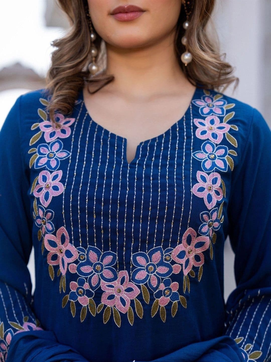 UDBHAV EXPORT Women Embroidered Regular Thread Work Kurta & Palazzos With Dupatta thumbnail 5