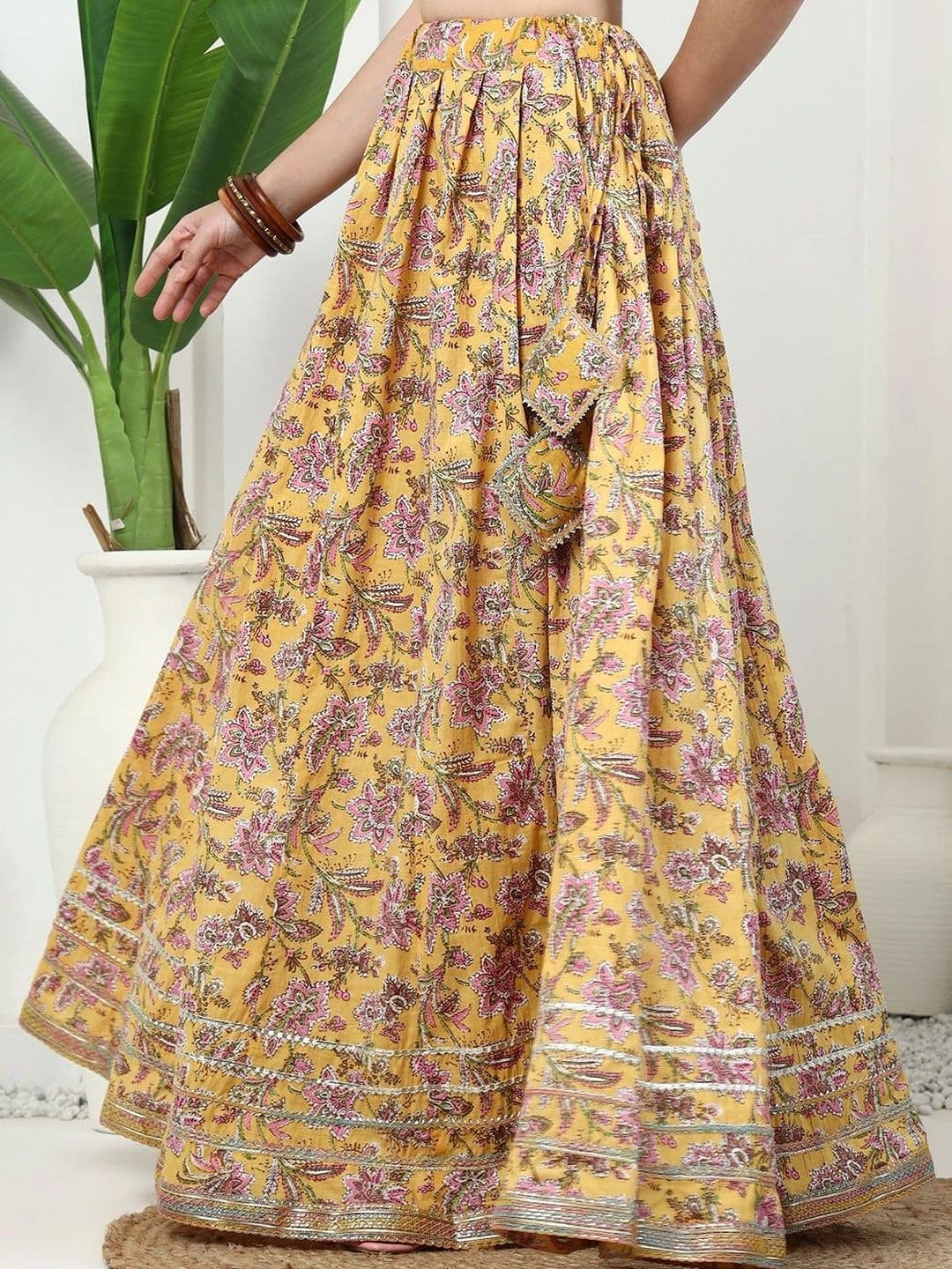 Sangria Women Cotton Floral Printed Flared Maxi Skirt thumbnail 6