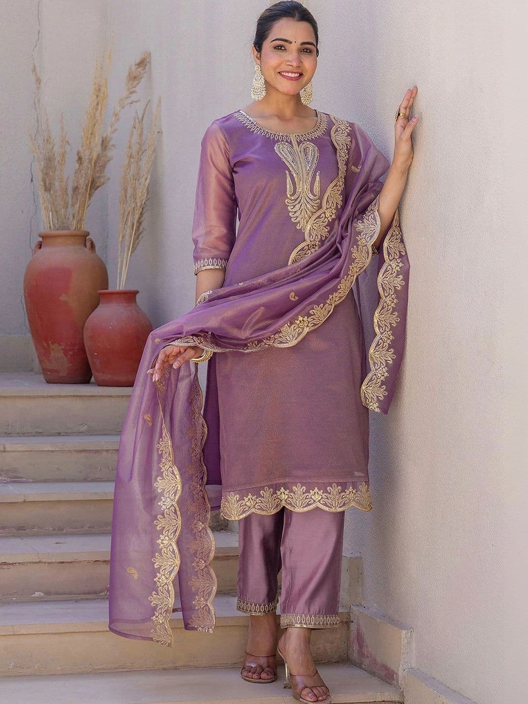 SANISA Women Embroidered Regular Kurta Set - view 1