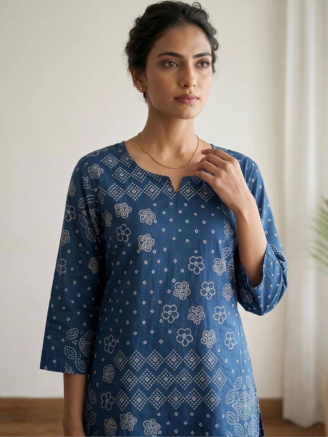 Meena Bazaar Women Ethnic Motifs Printed Regular Kurta with Trousers thumbnail 2
