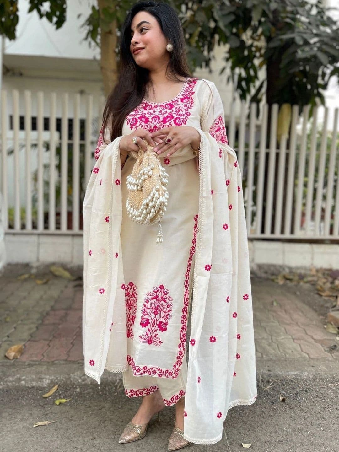 UDBHAV EXPORT Women Ethnic Motifs Embroidered Regular Thread Work Kurta ,Trousers ,Dupatta thumbnail 4