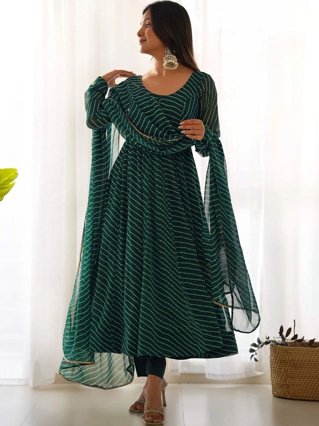 PALMIRA Women Leheriya Printed Regular Kurta with Trousers & With Dupatta thumbnail 5