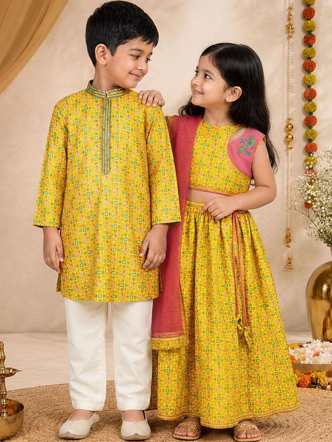 VASTRAMAY Girls Printed Thread Work Ready to Wear Lehenga & Blouse Taping thumbnail 5