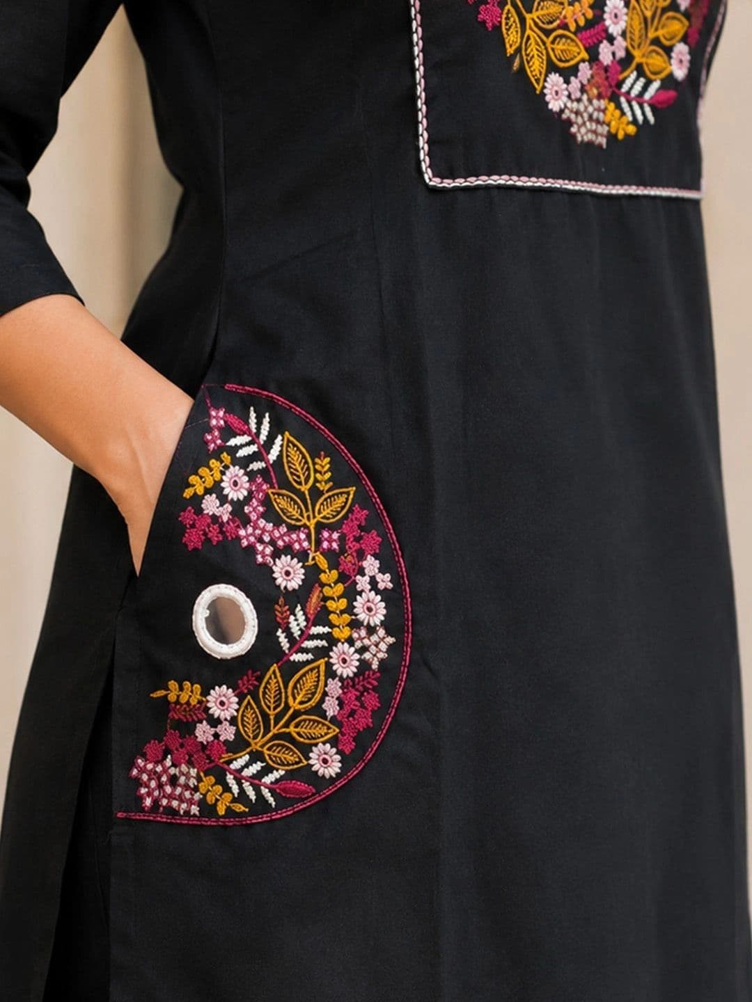 Sun Fashion And Lifestyle Women Ethnic Motifs Embroidered Regular Mirror Work Kurta with Trousers thumbnail 7