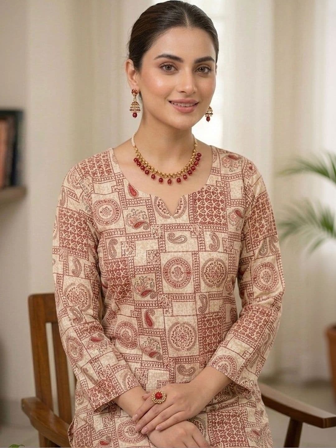 Khasmuda Attire Women Ethnic Motifs Printed Regular Pure Cotton Kurta with Trousers thumbnail 3