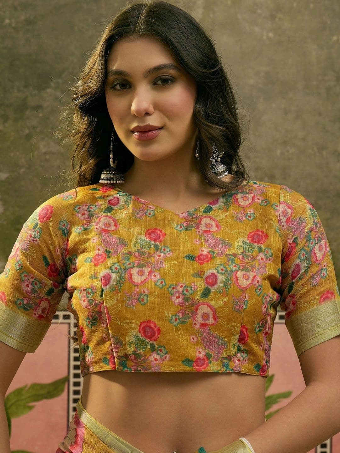 Suha Floral Saree thumbnail 6