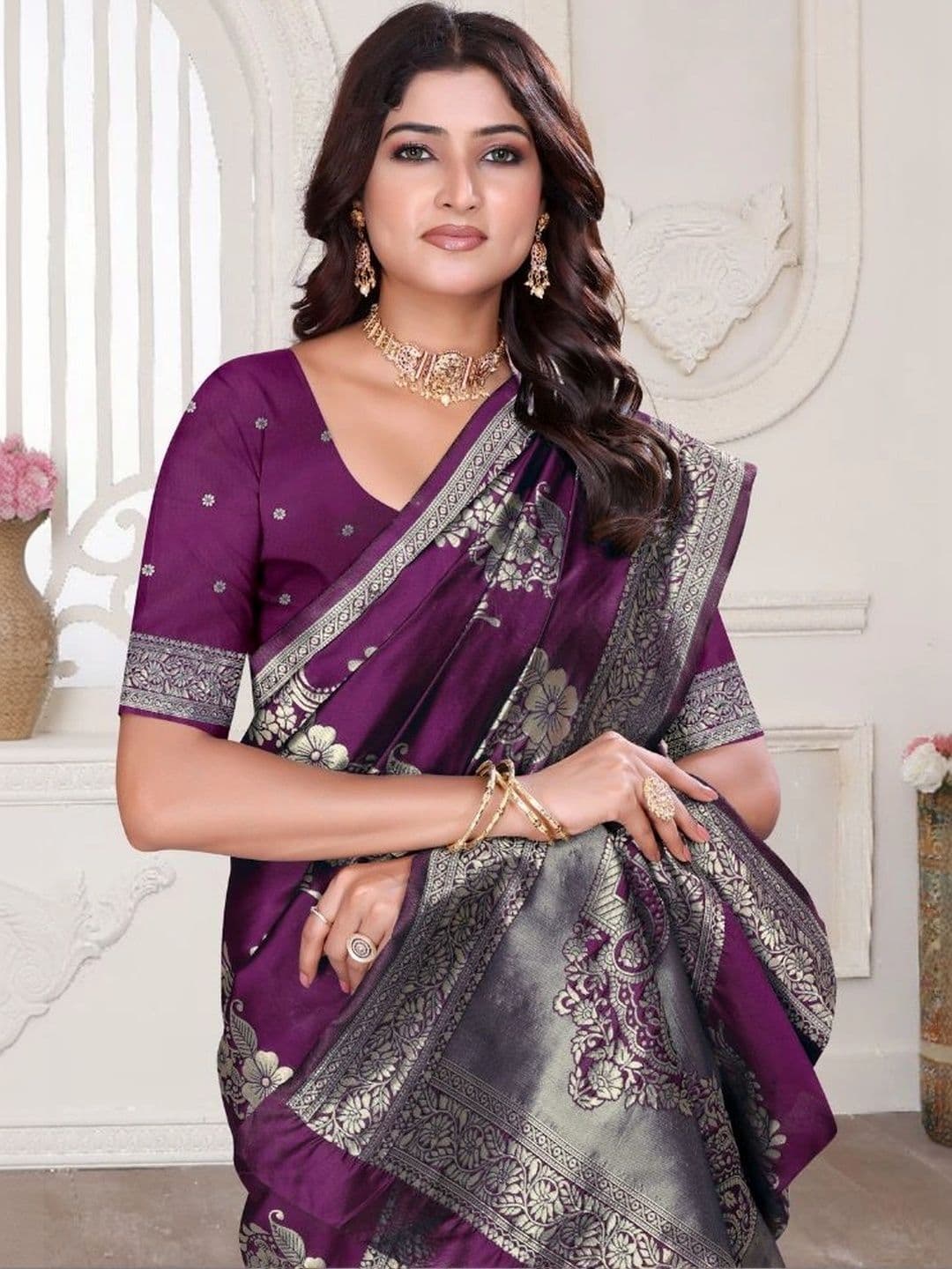 revika Floral Zari Art Silk Designer Kanjeevaram Saree thumbnail 2
