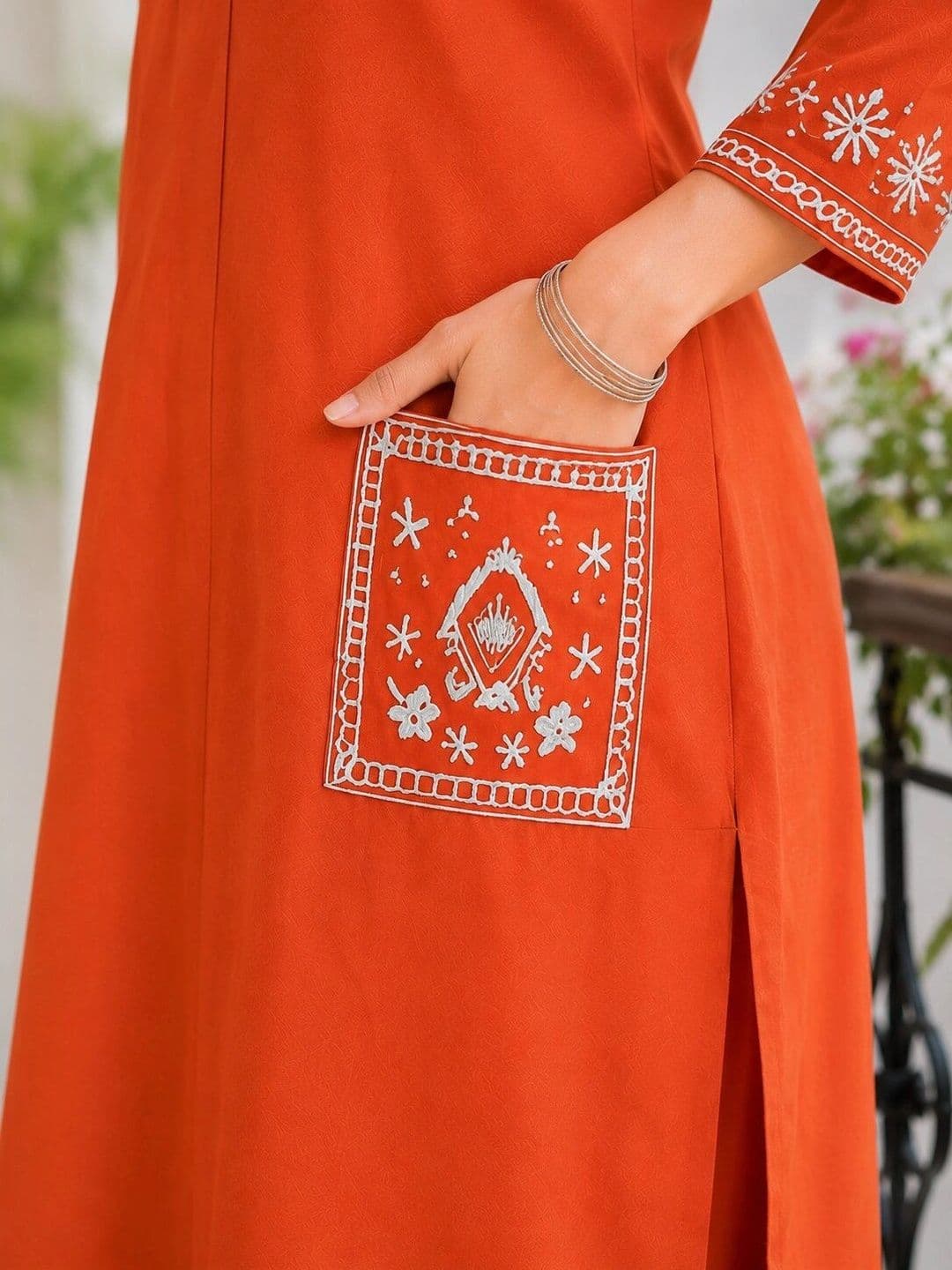 SZN Women Ethnic Motifs Embroidered Regular Thread Work Pure Cotton Kurta with Trousers thumbnail 4