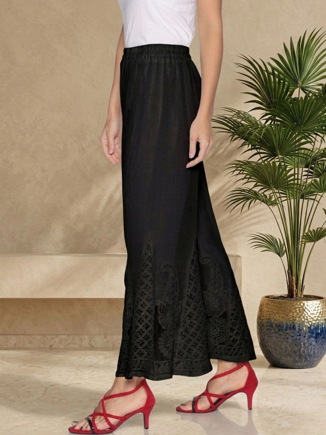 HERE&NOW Women's Black Ethnic Motifs Embroidered Wide-Leg Fit Palazzos thumbnail 6