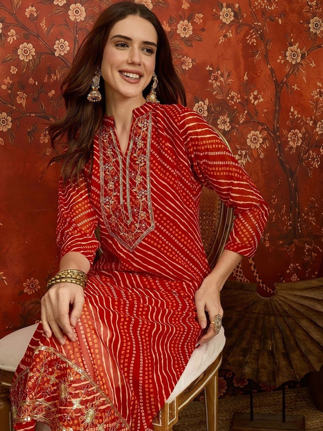Sangria Women Leheriya Printed Thread Work Georgette Kurta thumbnail 4