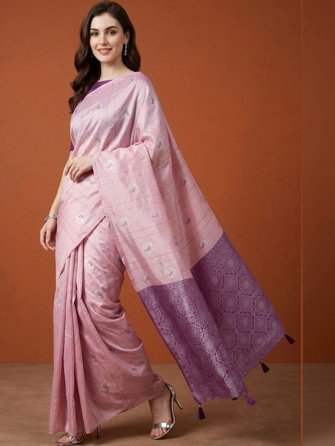 Suha Woven Design Zari Silk Blend Saree thumbnail 6
